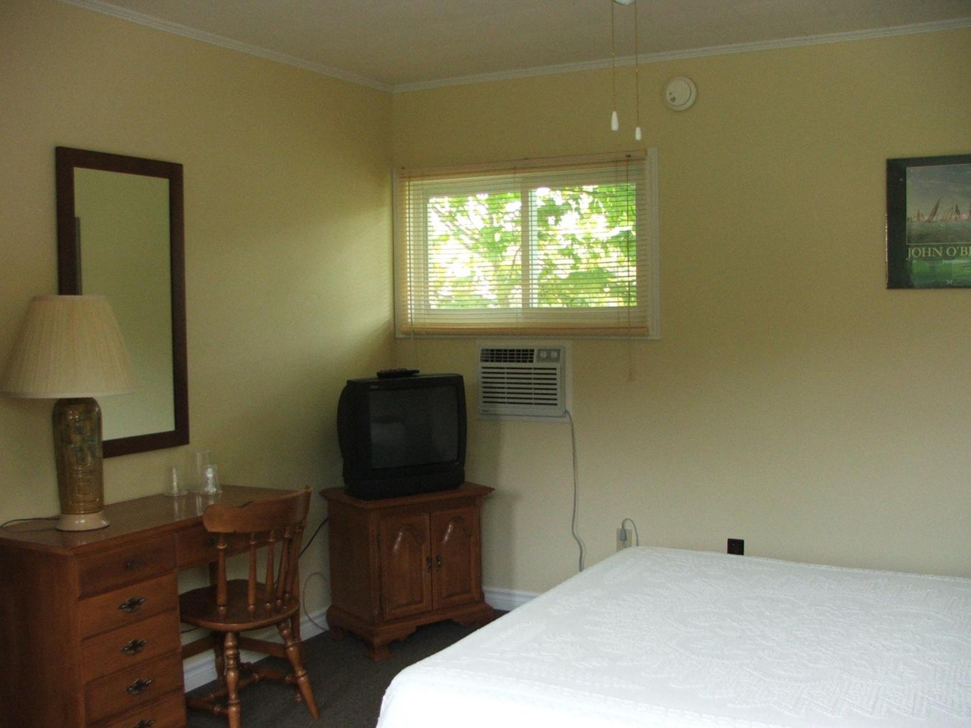 Picket Fence Motel St. Andrews By The Sea Exterior photo