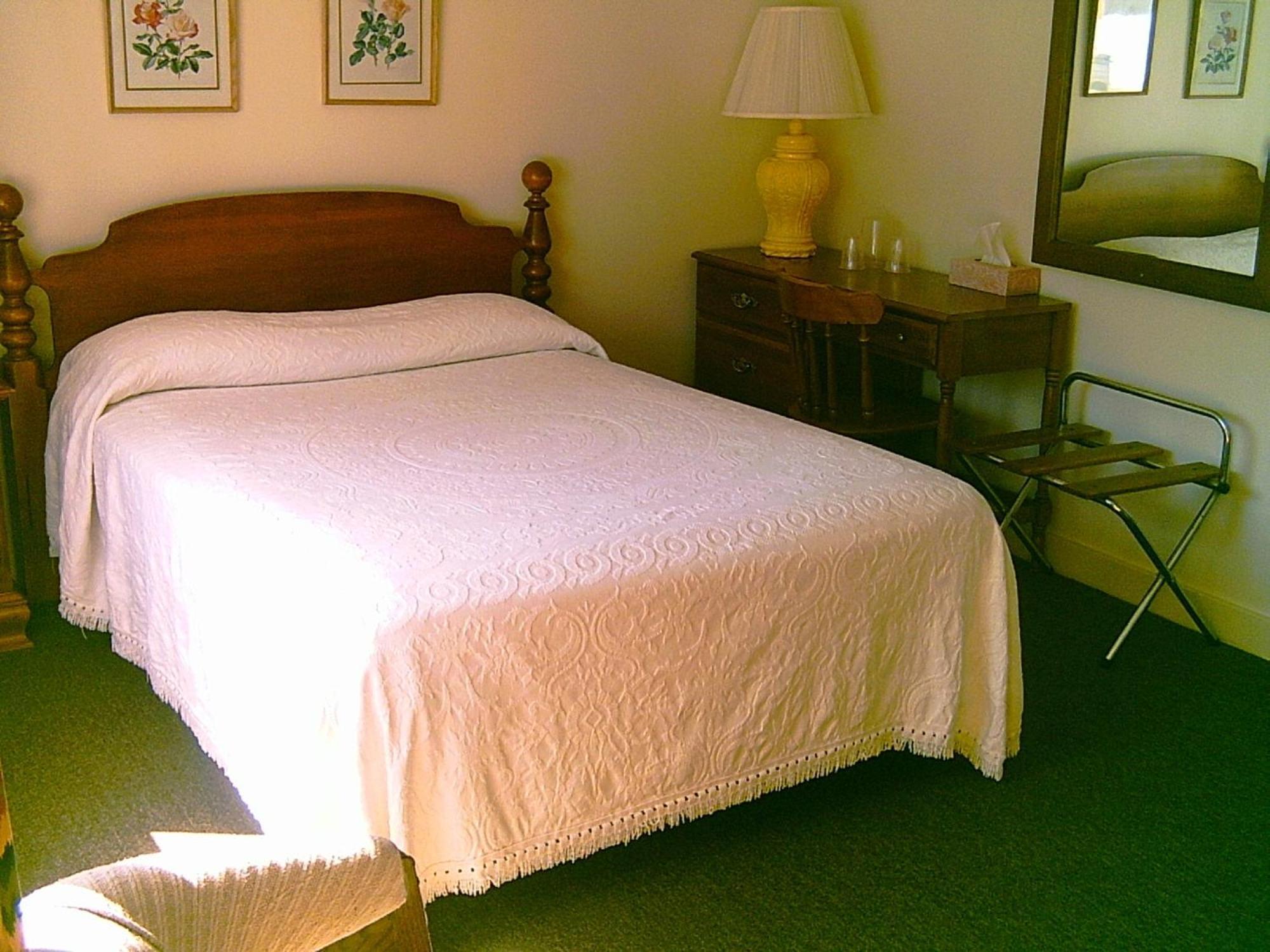 Picket Fence Motel St. Andrews By The Sea Exterior photo