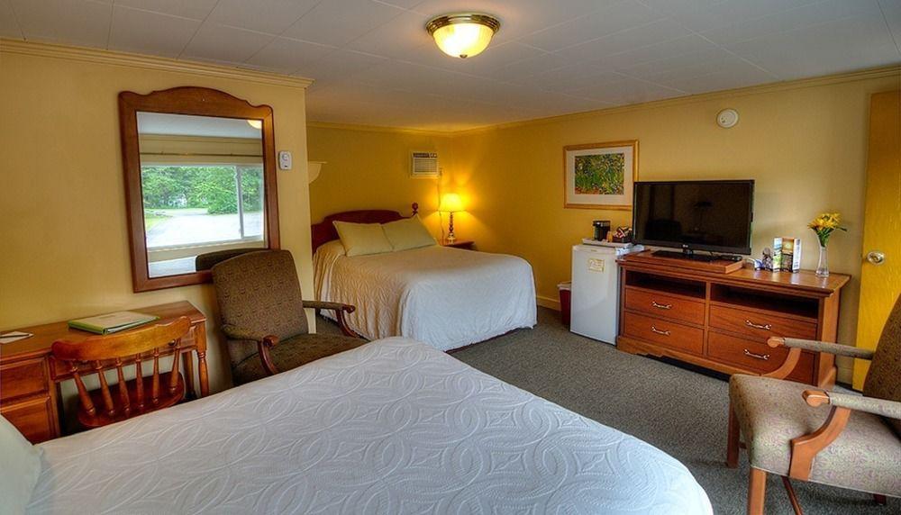 Picket Fence Motel St. Andrews By The Sea Exterior photo